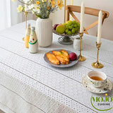 Nappe de table brodée Nieve 1